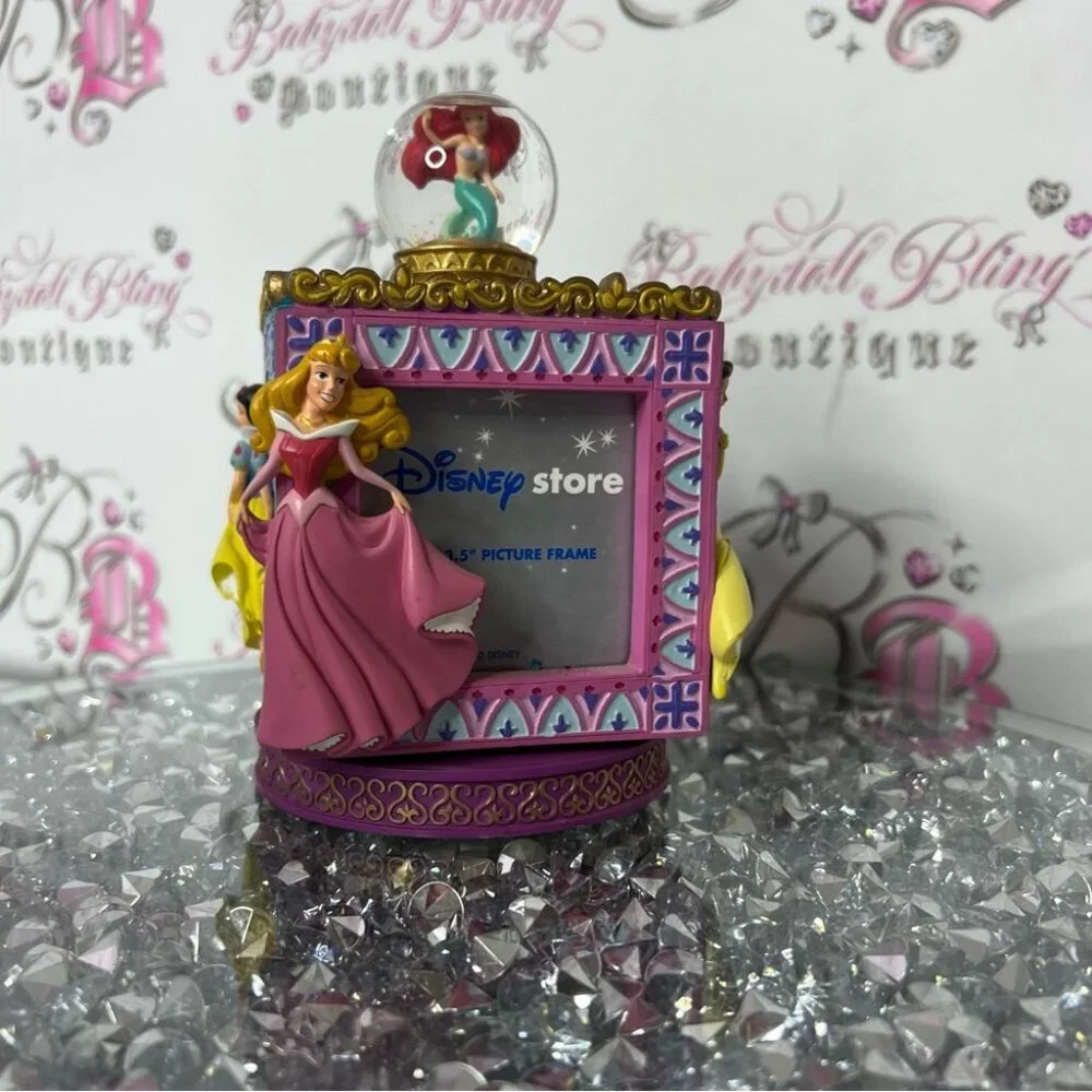Disney Store picture frame spinable princesses rare Princess Picture Frame globe